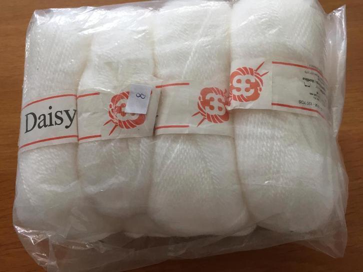 Breiwol+breinaalden, haakgaren+haakpennen, stofjes+knopen, Hobby en Vrije tijd, Breien en Haken, Ophalen