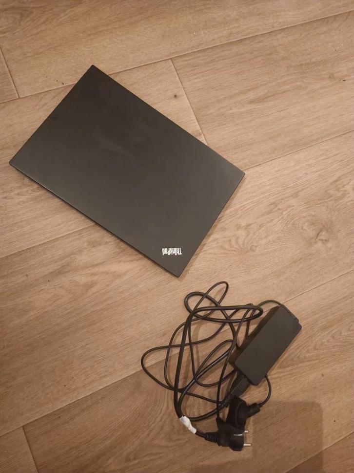 Lenovo ThinkPad X1 Carbon — léger et premium, Informatique & Logiciels, Ordinateurs portables Windows, 14 pouces, SSD, 8 GB, Azerty