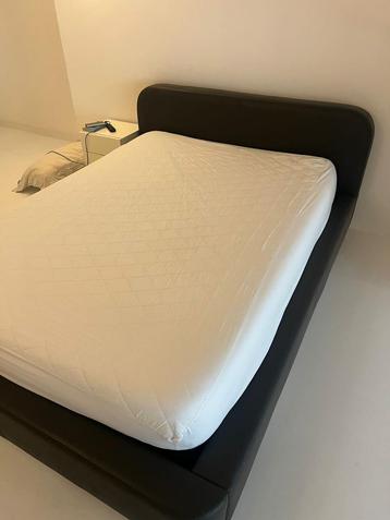 Habitat Ottori Lederen bedframe beschikbaar voor biedingen