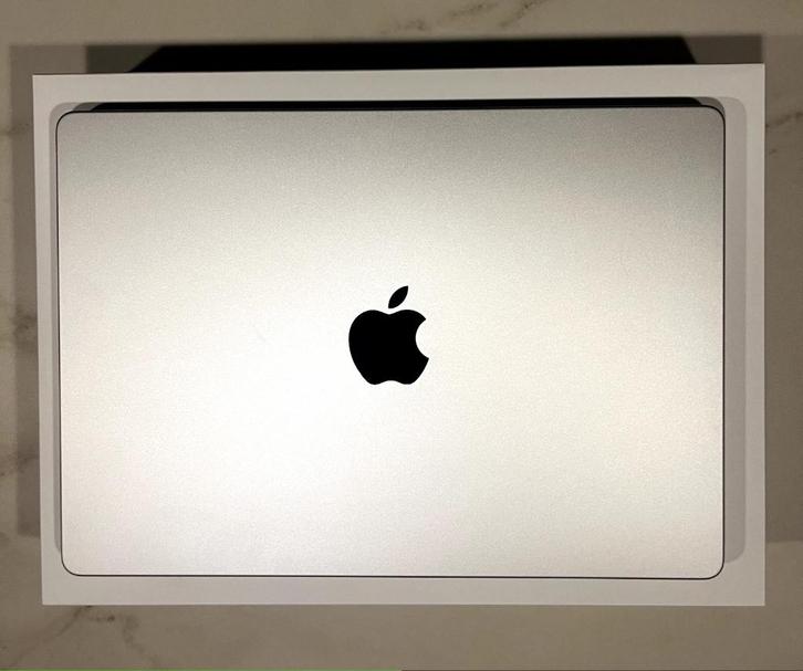 MacBook Pro (zilver, 14inch, M4 chip, November 2024), Computers en Software, Apple Macbooks, Zo goed als nieuw, MacBook, Overige groottes