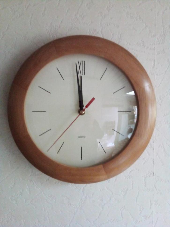 Wandklok, Huis en Inrichting, Woonaccessoires | Klokken, Gebruikt, Wandklok, Digitaal, Ophalen