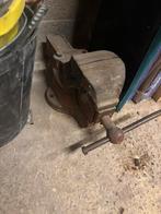 Étau, Enlèvement, Étau