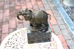 bronzen beeld van een olifant, gesigneerd, BARYE., Antiek en Kunst, Antiek | Brons en Koper, Ophalen, Brons