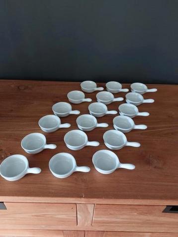18 stuks - mini aperitiefpannetjes beschikbaar voor biedingen