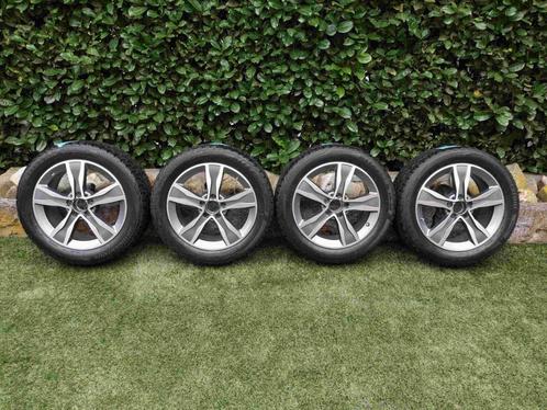 Originele Mercedes velgen (C-Klasse) R17 + winterbanden, Auto-onderdelen, Banden en Velgen, Velg(en), Winterbanden, 17 inch, 225 mm