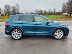 VW Tiguan R-line volledige optie BTW, Auto's, Stof, 4 cilinders, Blauw, 5 zetels
