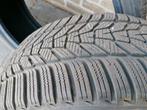 225 / 40 R18 hiver état neuf, Auto-onderdelen, Banden en Velgen, 18 inch, 225 mm, Winterbanden