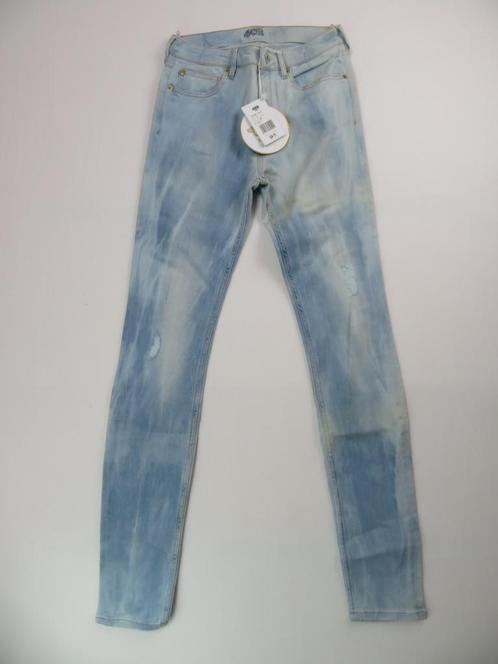 Second Skin Skinny Jeans Maat 28 Lichtblauw Bootcut, Kleding | Dames, Spijkerbroeken en Jeans, Nieuw, W28 - W29 (confectie 36)