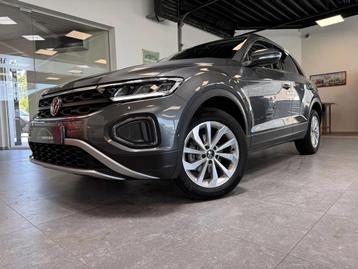 Volkswagen T-Roc 1.5 TSI * 16313 km ! * (bj 2023) beschikbaar voor biedingen