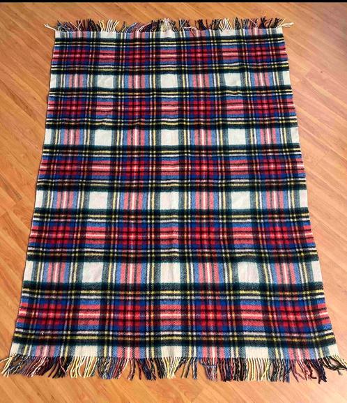 Vintage wollen geruite deken 188/144, Huis en Inrichting, Woonaccessoires | Plaids en Woondekens, Gebruikt, Ophalen of Verzenden