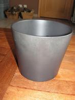 Cache pot en faïence marron foncé, Comme neuf, Rond, Moins de 25 cm, Moins de 40 cm