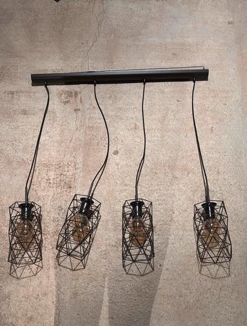Hanglamp beschikbaar voor biedingen