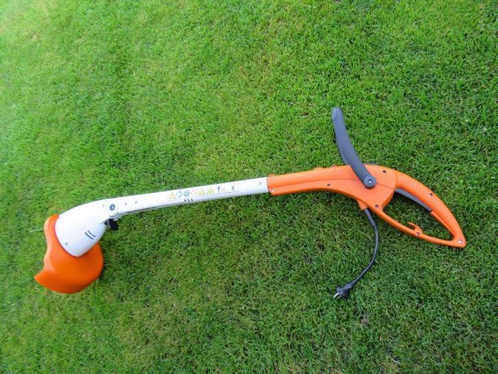 Stihl elektrische grastrimmer, Tuin en Terras, Grastrimmers, Zo goed als nieuw, Elektrisch, Ophalen