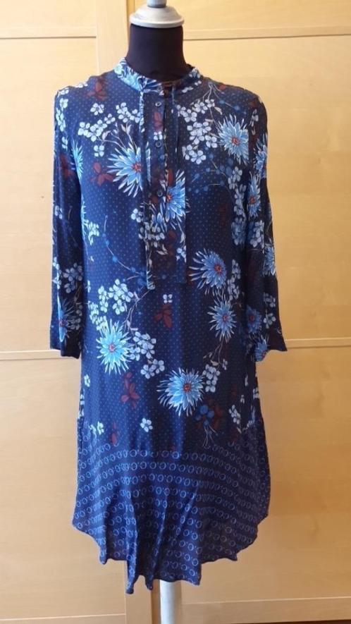 robe Marc'O Polo bleue à fleurs neuve taille 36, Vêtements | Femmes, Robes, Neuf, Taille 36 (S), Bleu, Longueur genou, Enlèvement ou Envoi