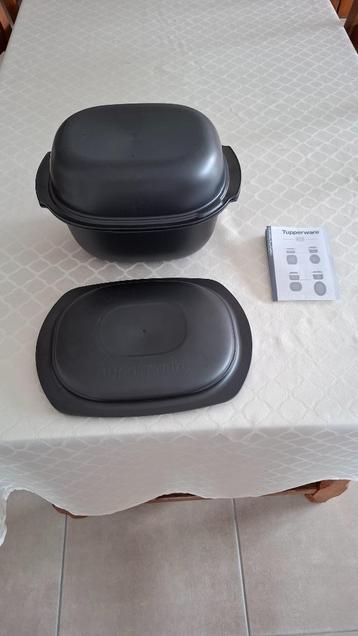 Tupperware kookpotten set beschikbaar voor biedingen