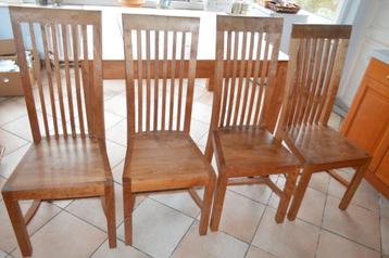 Lot de 4 belles chaises en teck beschikbaar voor biedingen