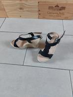 Sleehak sandaal, Enlèvement