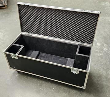 Flightcase 150x63x54 cm transportkoffer op wielen beschikbaar voor biedingen
