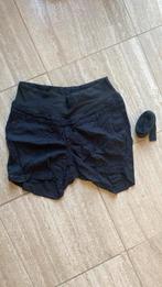 Zwangerschapsshort zwart maat 42 H&M, Kleding | Dames, Zwangerschapskleding, Ophalen, H&M, Zwart, Maat 42/44 (L)