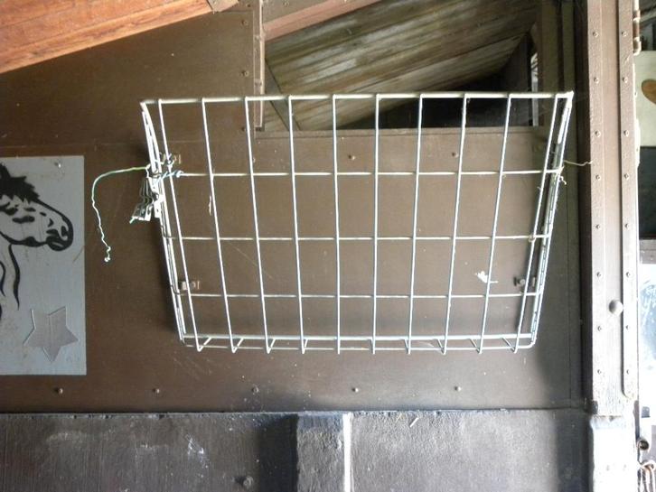 Râtelier À Foin Mural en Acier Zingué pour Cheval, Animaux & Accessoires, Box & Pâturages, 1 cheval ou poney