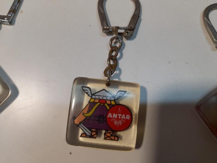 Oude antar sleutelhanger, Verzamelen, Sleutelhangers, Gebruikt, Overige typen, Verzenden