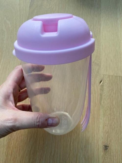 Meeneem-beker voor sla’tje, Huis en Inrichting, Keuken | Tupperware, Zo goed als nieuw, Beker of Kan, Ophalen of Verzenden