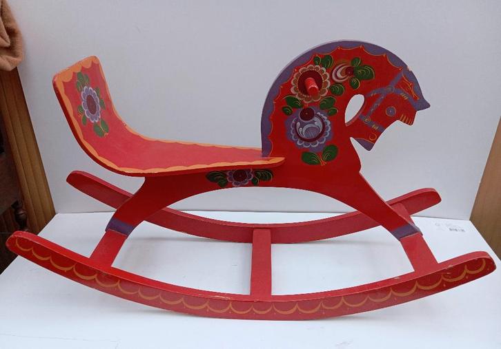 oud schommelpaard handgeschilderd beeld hobbelpaard, Kinderen en Baby's, Speelgoed | Hobbelfiguren, Gebruikt, Ophalen