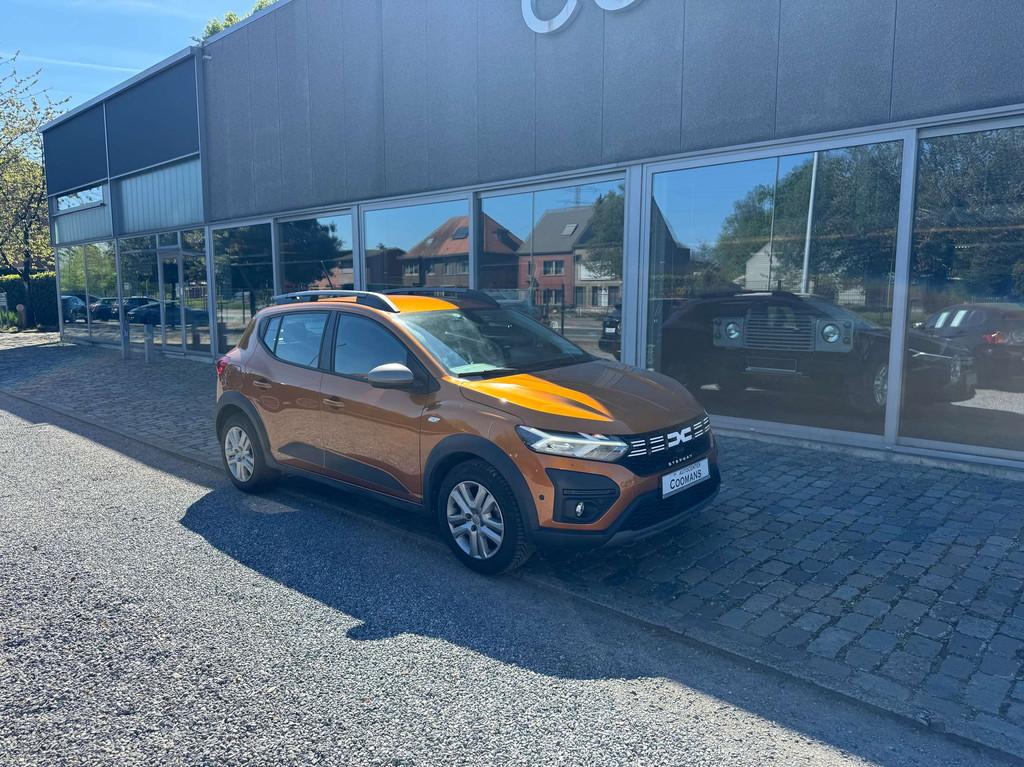 Dacia Sandero Sandero Stepway 1.0 TCe (bj 2023), Auto's, Voorwielaandrijving, Stof, Gebruikt, Zwart