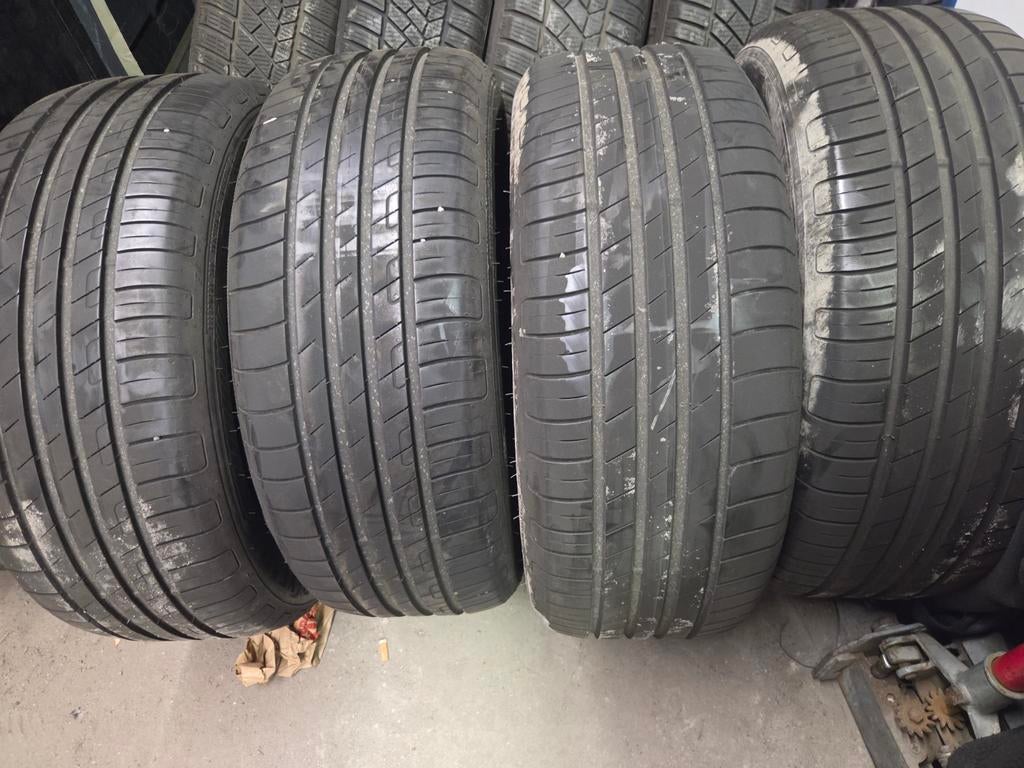 4x 225 55 17 - montage inclus !, Autos : Pièces & Accessoires, Pneus & Jantes, Enlèvement
