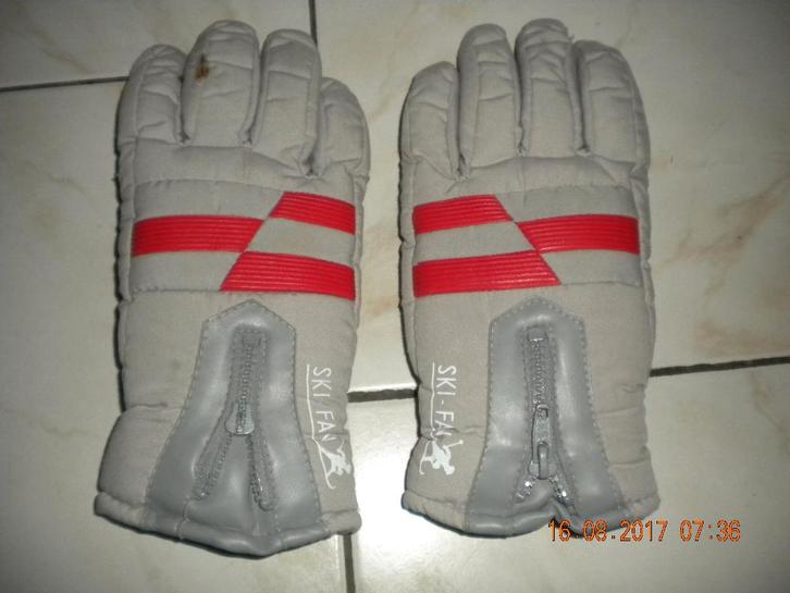 Handschoenen voor bv.: op een brommer / voor te skieeën, Fietsen en Brommers, Brommers | Toebehoren, Handschoenen, Ophalen