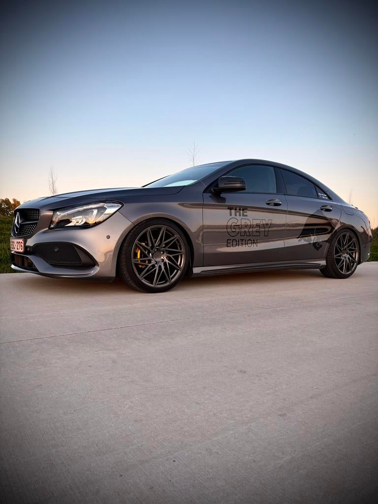 Mercedes cla 180, Autos, Mercedes-Benz, Boîte manuelle, Noir, 5 portes, Particulier