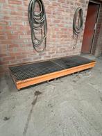 Lekbak met rooster, Ophalen