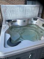 Jacuzzi te koop, Tuin en Terras, Ophalen, Zo goed als nieuw, Pomp