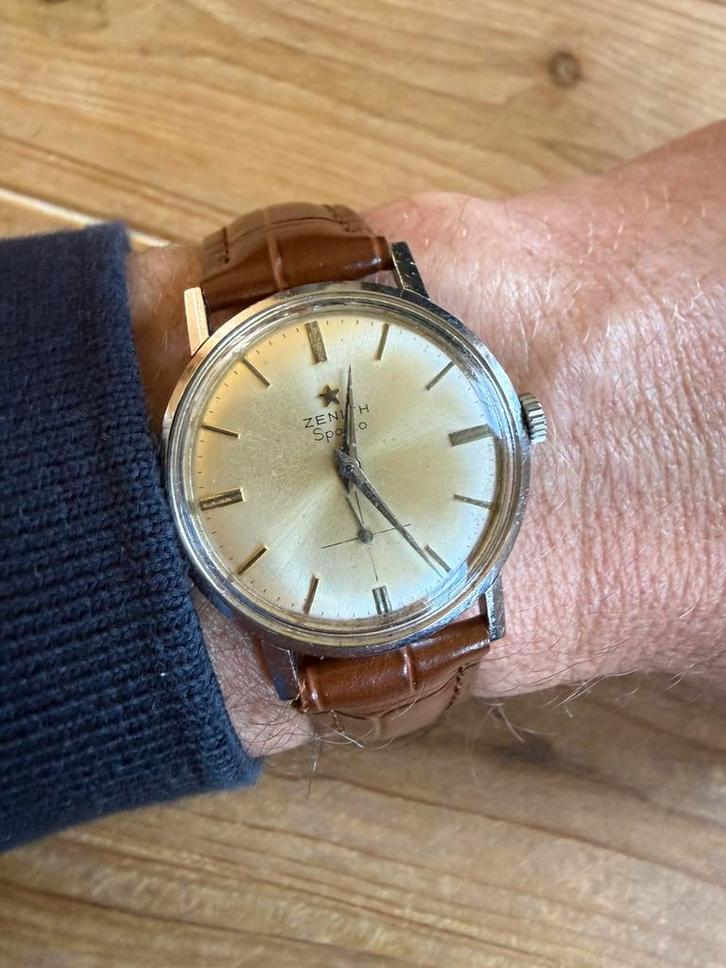 Montre Zenith Sporto - fonctionne très bien, Bijoux, Sacs & Beauté, Montres | Hommes, Utilisé, Acier, Cuir, Enlèvement