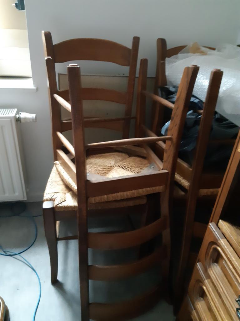 6 Chaises en chêne massif + assises, Ophalen