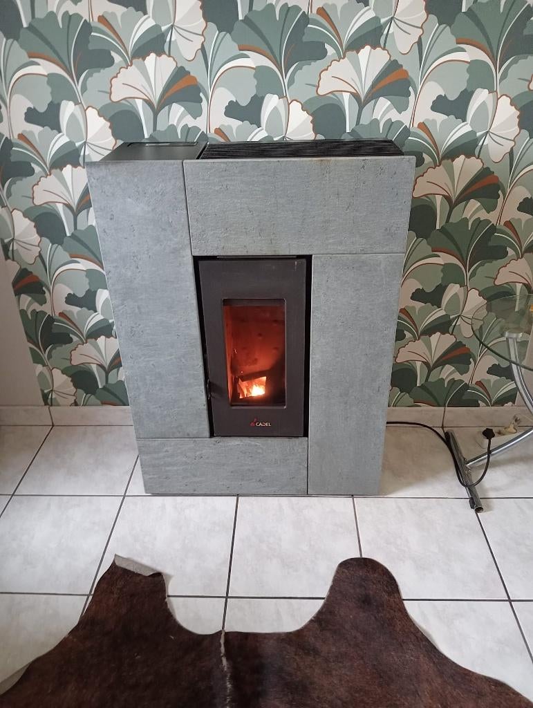 Poêle à pellets Cadel Grace 7kw, Maison & Meubles, Autres carburants, Comme neuf, Enlèvement, Poêle à granulés