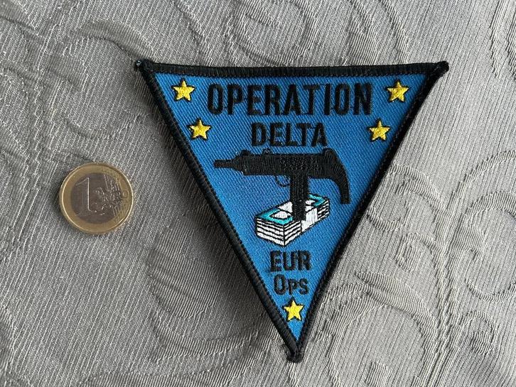 Réservé !!! écussons brodés + pins de la gendarmerie belge, Collections, Objets militaires | Général, Gendarmerie, Enlèvement