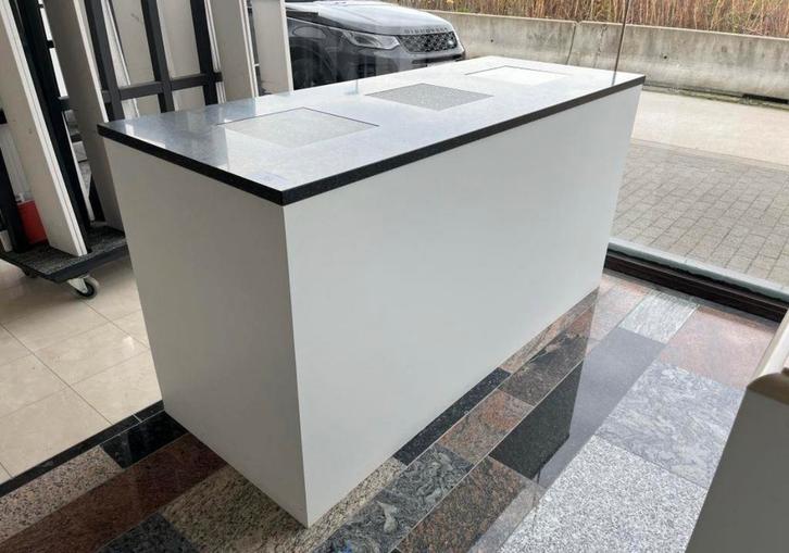 Stenen toog, kassa 180cm lang, Articles professionnels, Aménagement de Bureau & Magasin | Mobilier de bureau & Aménagement, Aménagement