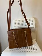 Bruine tas : €2, Ophalen, Zo goed als nieuw