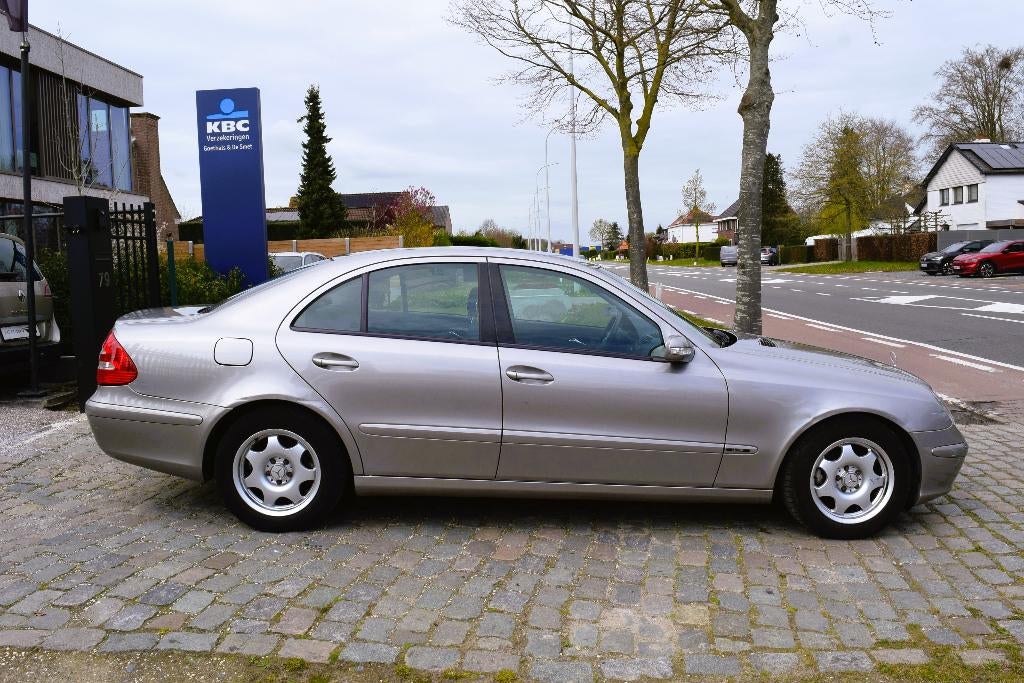 Mercedes E200cdi/132.000km!!/1st Owner/HISTORY, 90 kW, Zwart, 4 cilinders, Bedrijf
