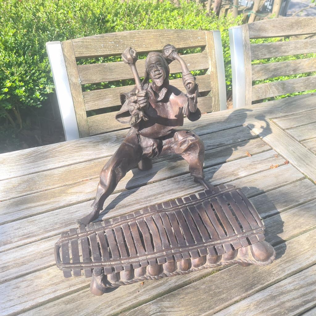 Bronzen beeld uit Benin W. Afrika, Ophalen