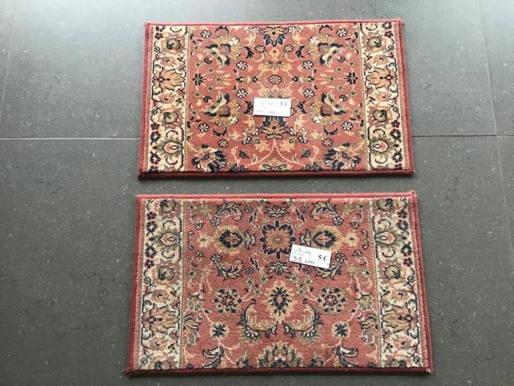 5 tapis et 2 butées de porte à 5 euros, Maison & Meubles, Ameublement | Tapis & Moquettes, Comme neuf, Enlèvement ou Envoi