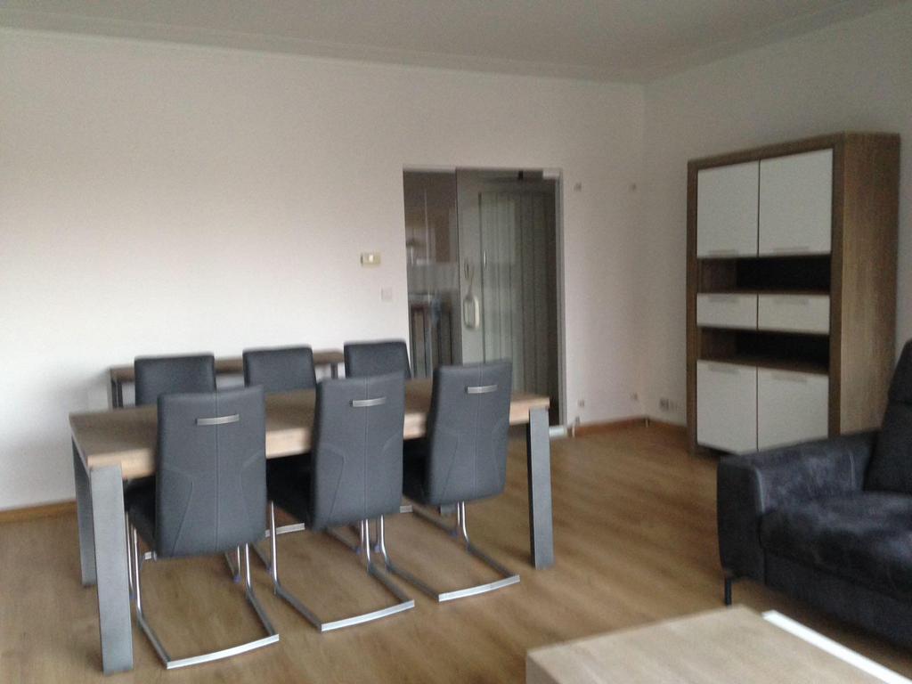 Eetkamer Henders en Hazel, Ophalen, Gebruikt, 4 tot 6 stoelen