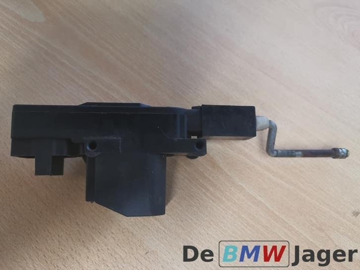 Motor tankklep vergrendeling BMW E32 E34 51261378397, Auto-onderdelen, Elektronica en Kabels, BMW, Gebruikt, Ophalen of Verzenden