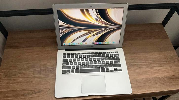 MacBook Air in topstaat, Computers en Software, Laptoptafels, Zo goed als nieuw, Ophalen of Verzenden