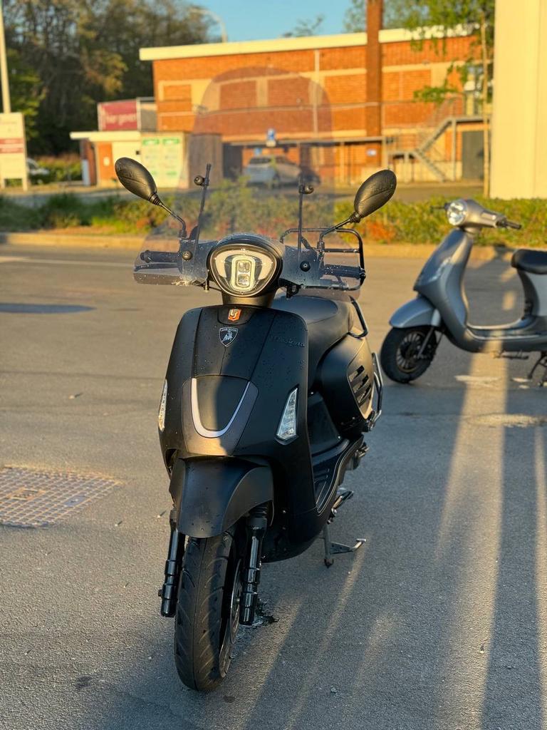 Scooter La Souris Designo  Special Edition 2025 A klasse, Vélos & Vélomoteurs, Scooters | Vespa, Autres modèles, Enlèvement ou Envoi