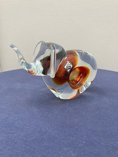 Handgeblazen glazen olifantbeeldje, Antiek en Kunst, Ophalen of Verzenden