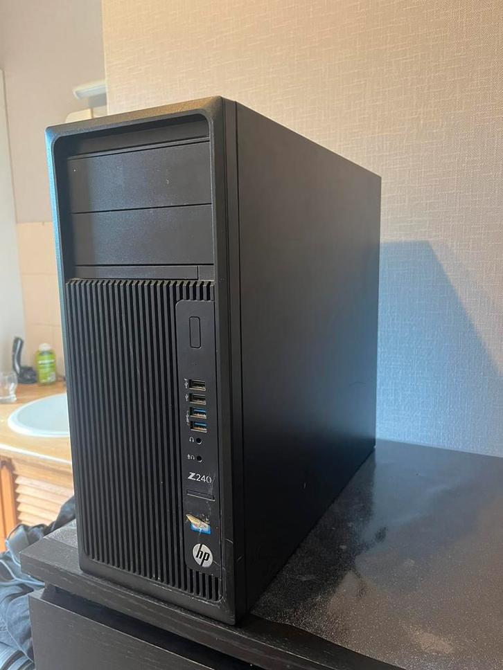HP Z40 Tower – i7 7700, 32 Go RAM, GTX 1070 Ti, SSD 120 Go, Informatique & Logiciels, Ordinateurs de bureau, Reconditionné, 3 à 4 Ghz
