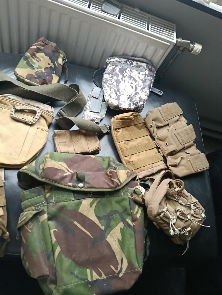 Lotje militaire spullen, Ophalen