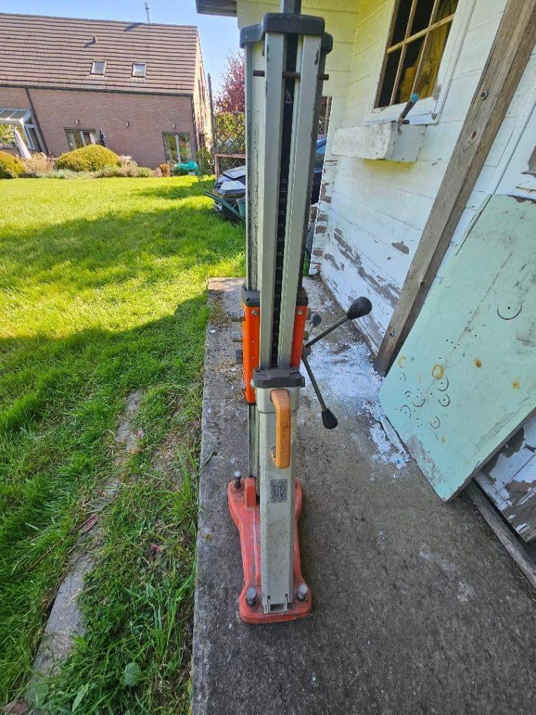 pied (support ) de carrotage, Bricolage & Construction, Outillage | Foreuses, Enlèvement, Comme neuf, Autres types